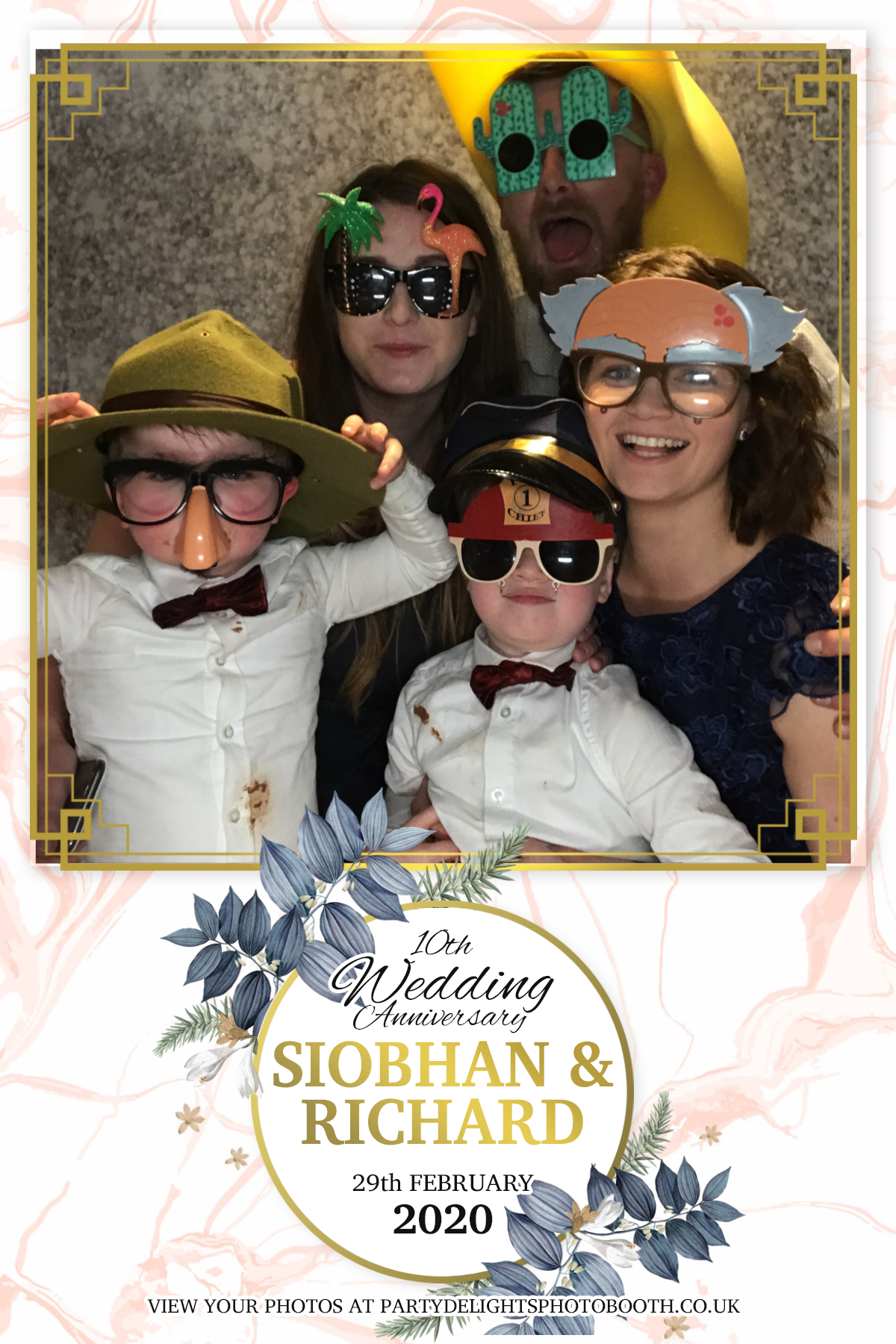 Siobhan and Richards Vow renewal  | View more photos from the event at gallery.partydelightsphotobooth.co.uk/u/PartyDelightsPhotoBooth/Siobhan-and-Richards-Vow-renewal